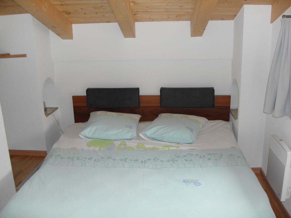 Au Creneau Gourmand Otel Saillon Oda fotoğraf